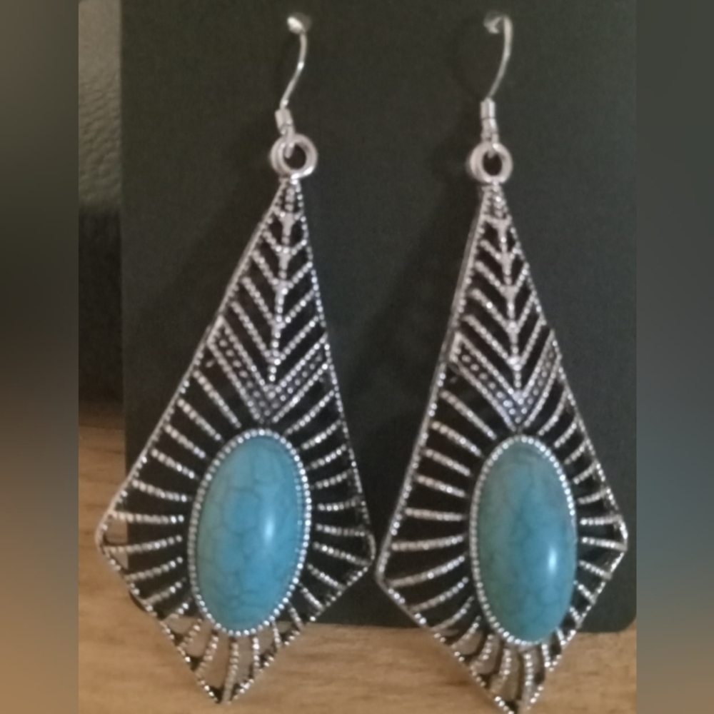 Elegant Silver and Turquoise Earrings